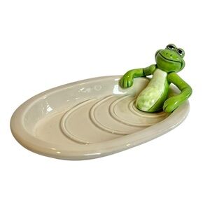 Vintage Norcrest Relaxing Frog Tub Soap Dish Quirky Retro Decor Collectible